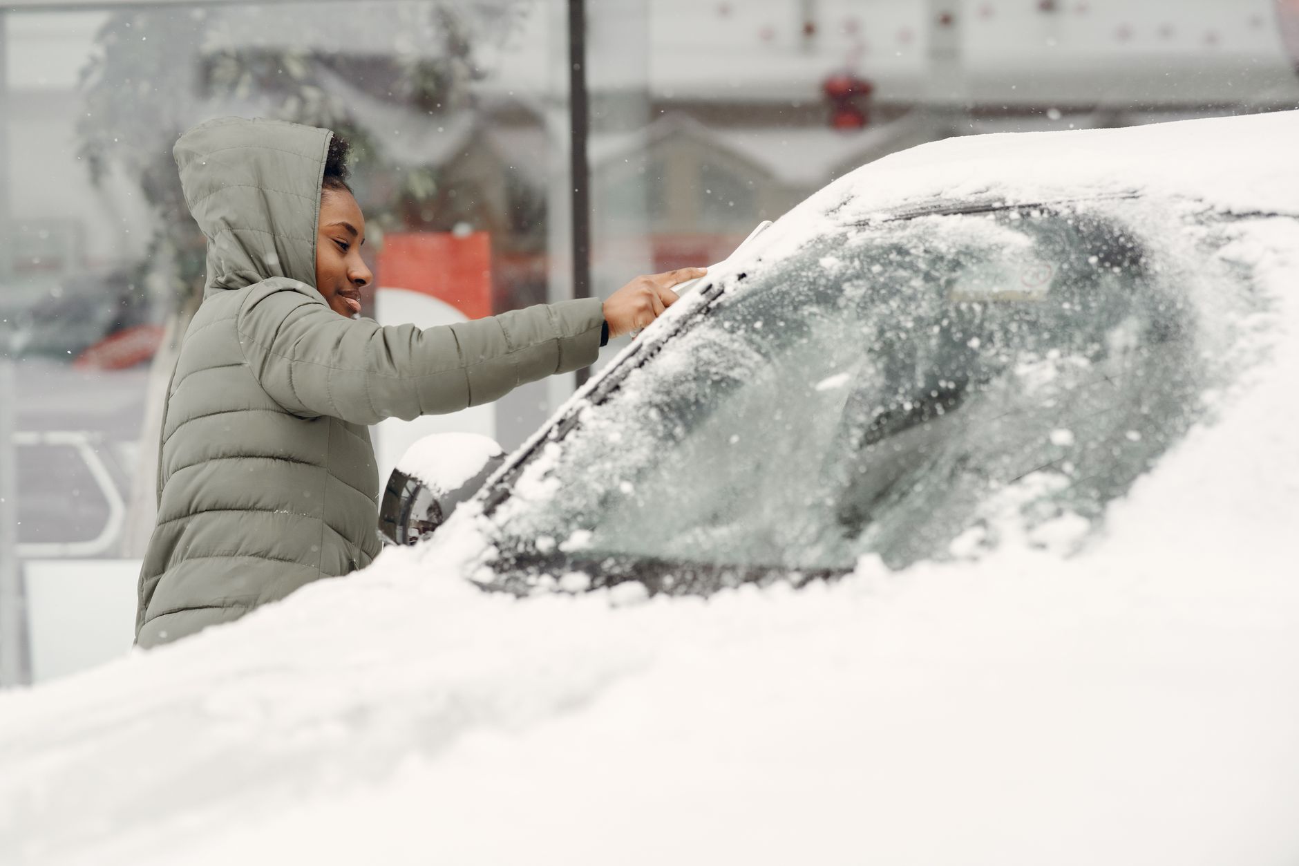 Winter Car Survival Kit Checklist for Cold-Climate Drivers